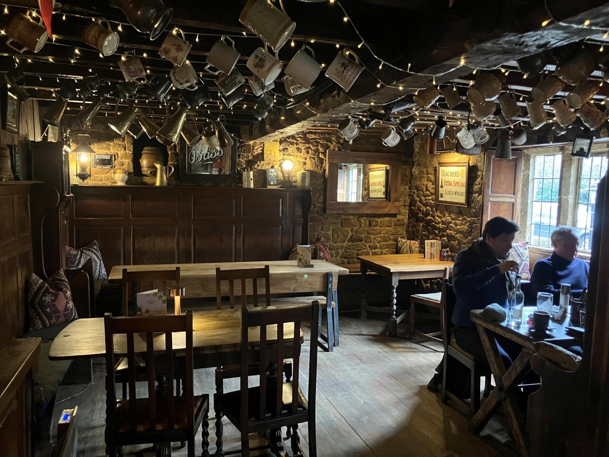 צ'יפינג נורטון The Falkland Arms מראה חיצוני תמונה