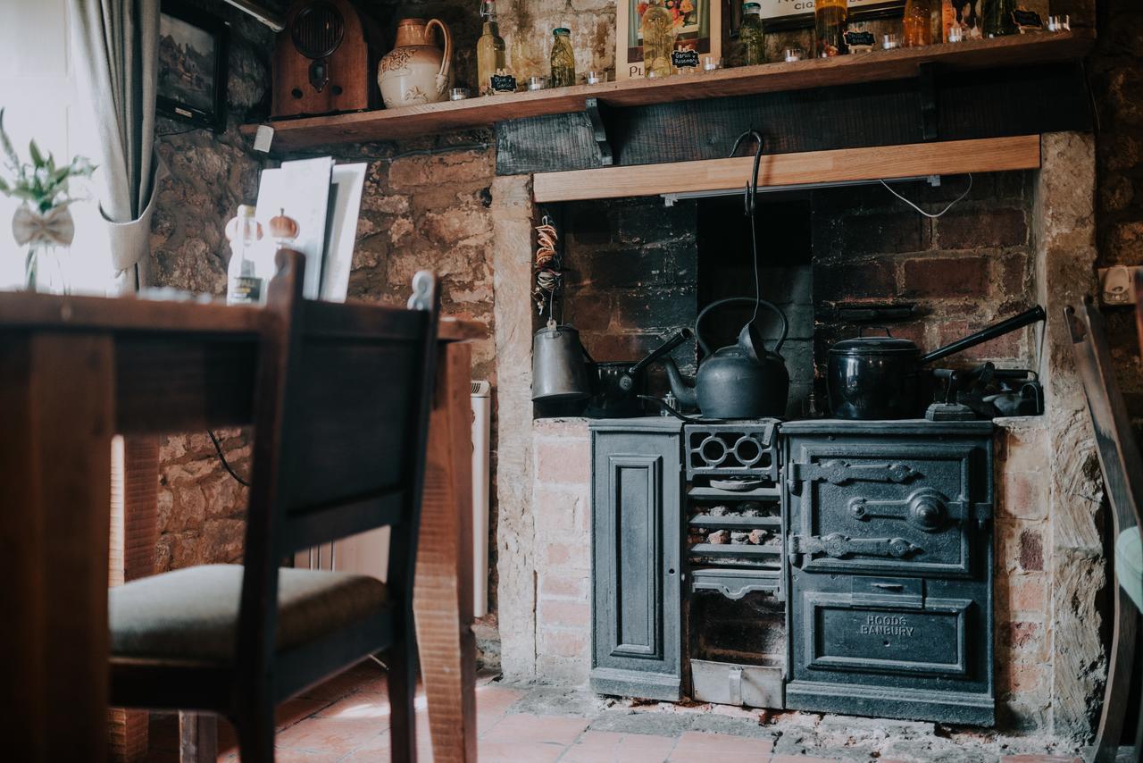 צ'יפינג נורטון The Falkland Arms מראה חיצוני תמונה